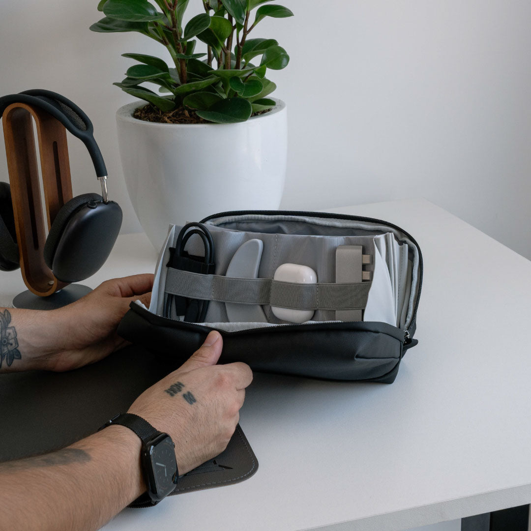 Estuche Organizador de Cables y Accesorios de Tecnología