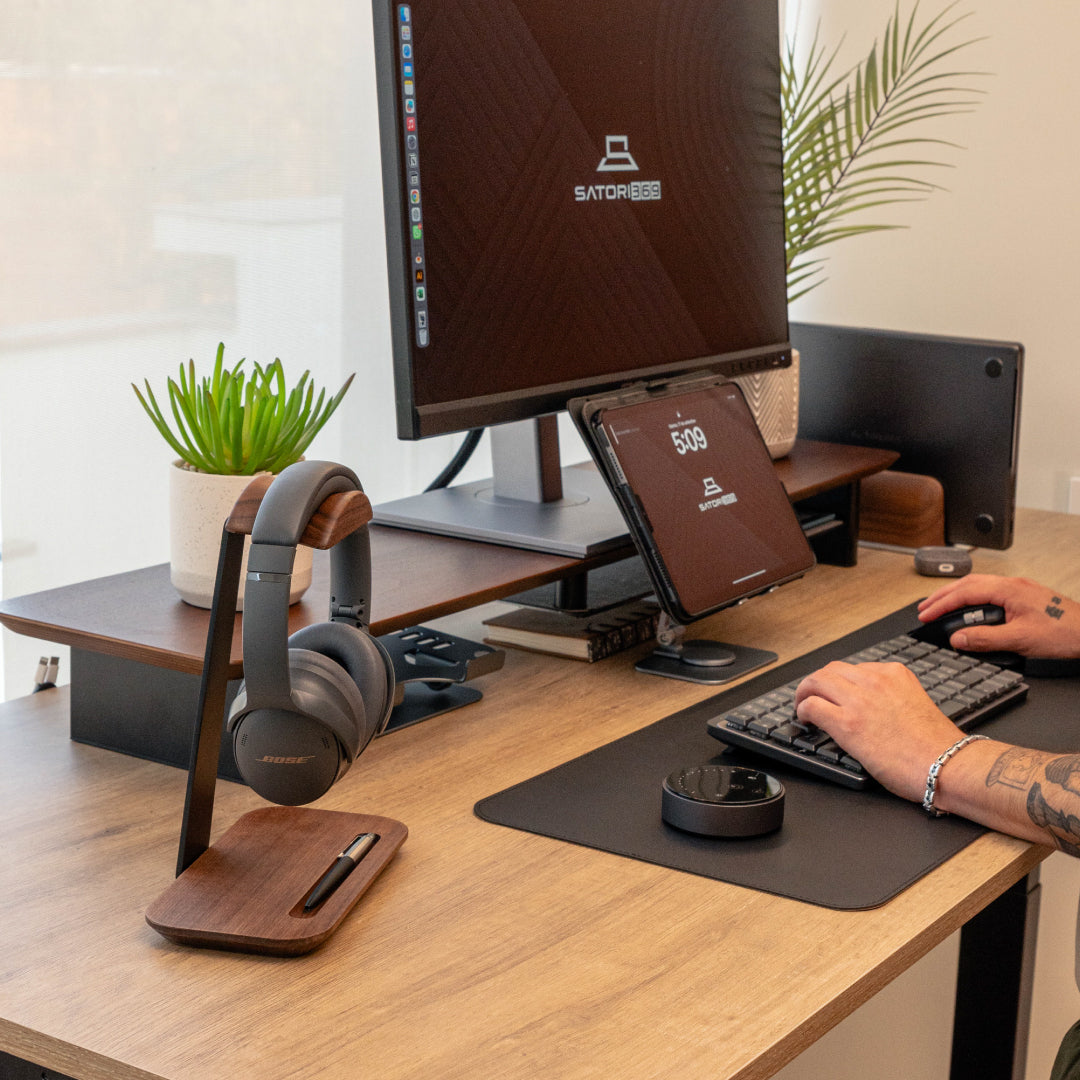 Soporte de Audífonos de Madera con Base Organizadora